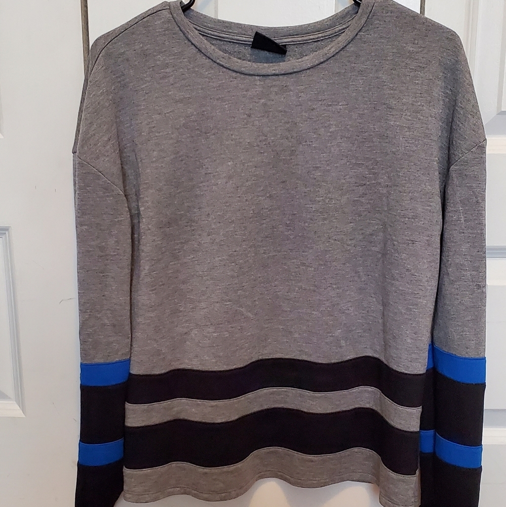 Lightweight Pullover/Sweatshirt